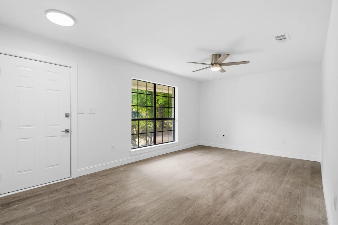 Photo of 103 Jamie Court