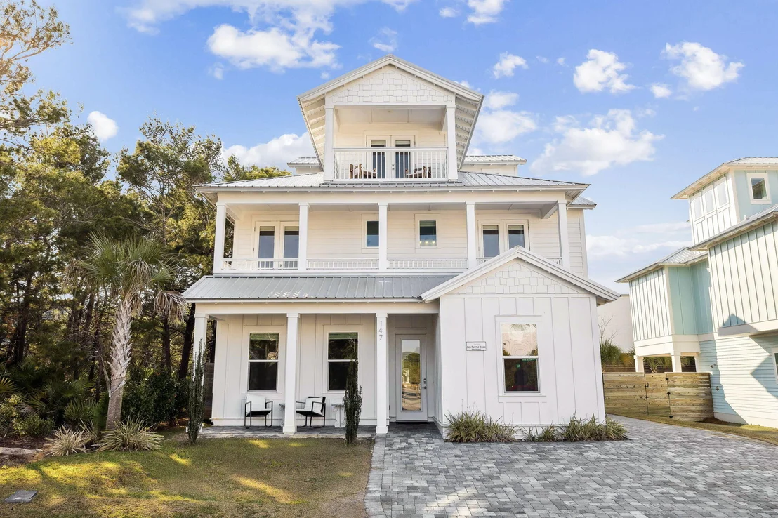 Photo of 147 Charlotte Avenue