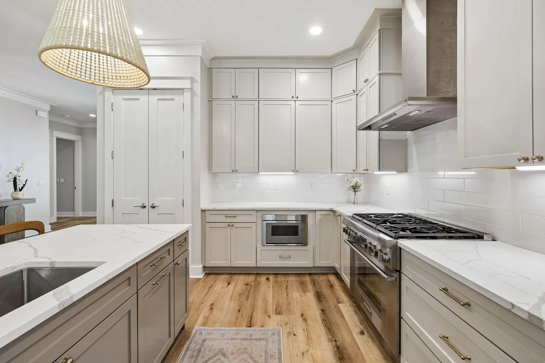 Photo of 123 E Pollard Cove