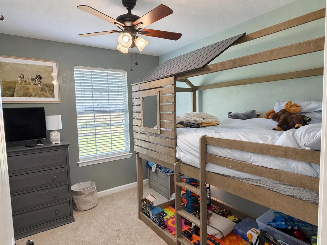Photo of 3162 James Kennedy Road