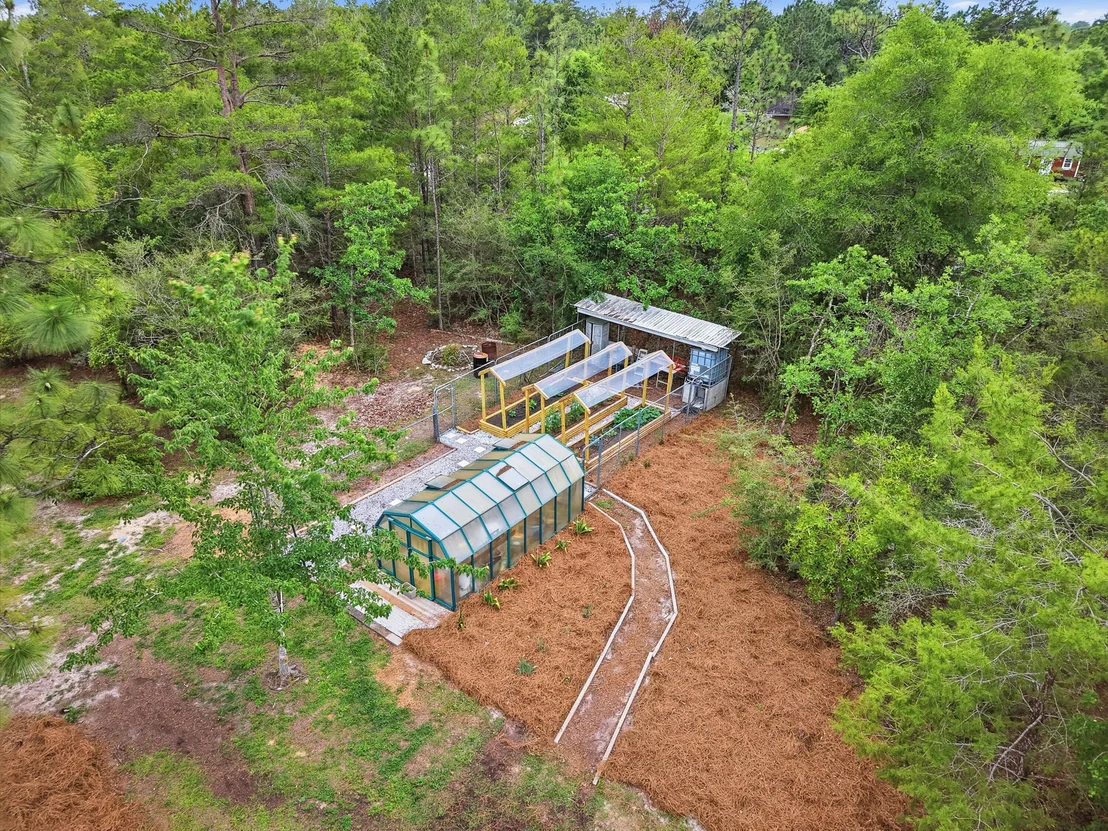 Photo of 4063 Lakeview Drive