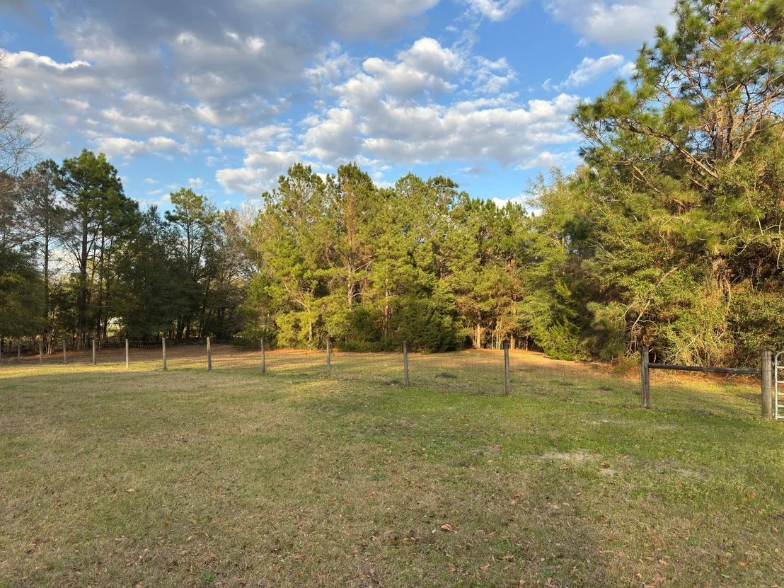 Photo of 3955 Hwy. 77