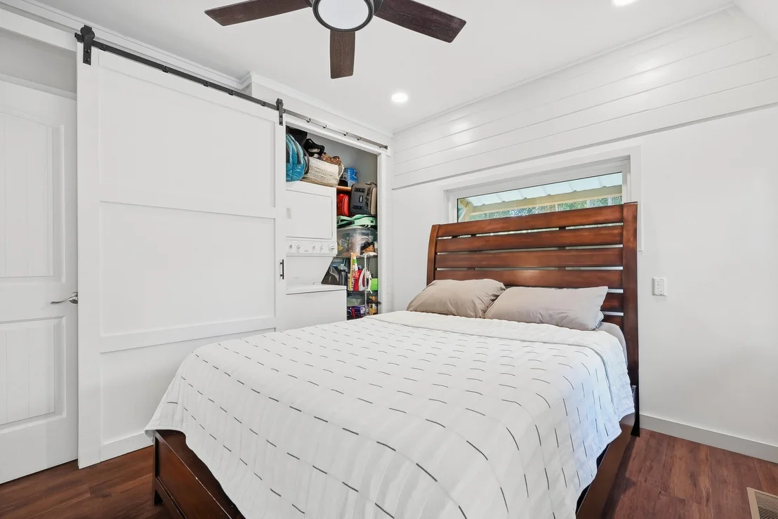 Photo of 348 Eucalyptus Avenue