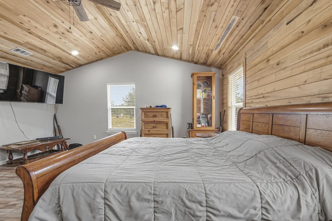 Photo of 7514 Laird Road