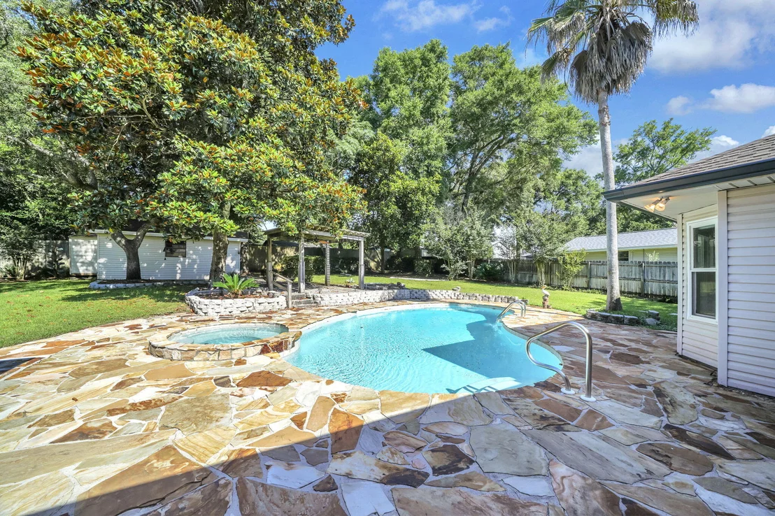 Photo of 2319 Canal Drive