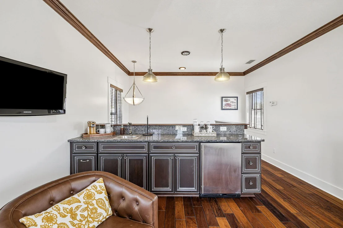 Photo of 76 Crescent Road