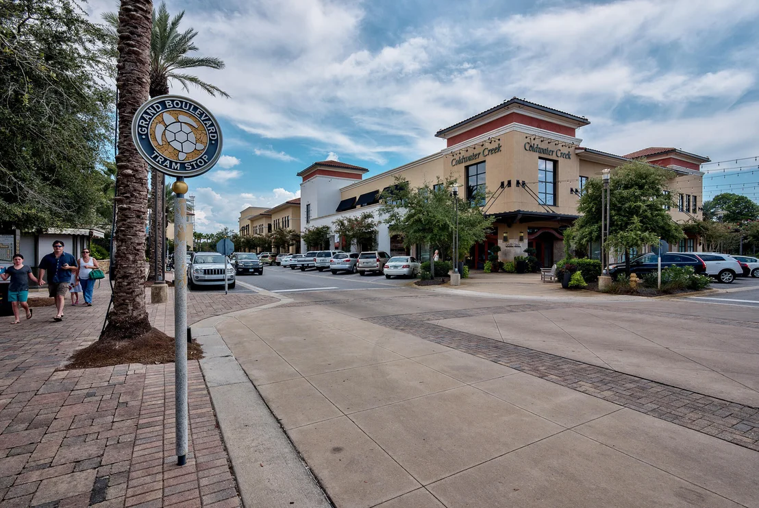 Photo of 2011 Pine Island Circle