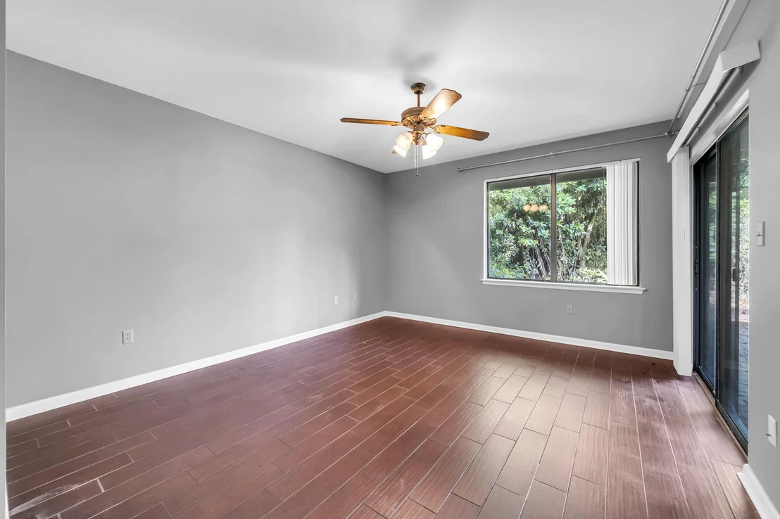 Photo of 129 Gleneagles Drive