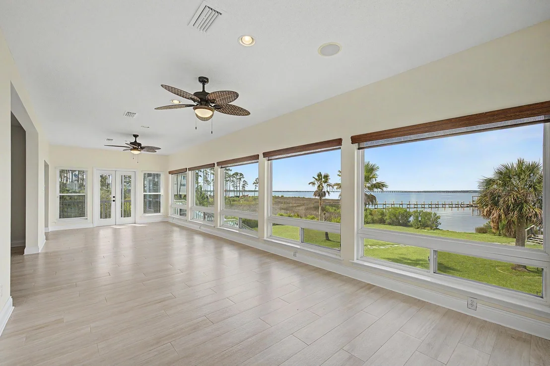 Photo of 4501 Bayside Drive