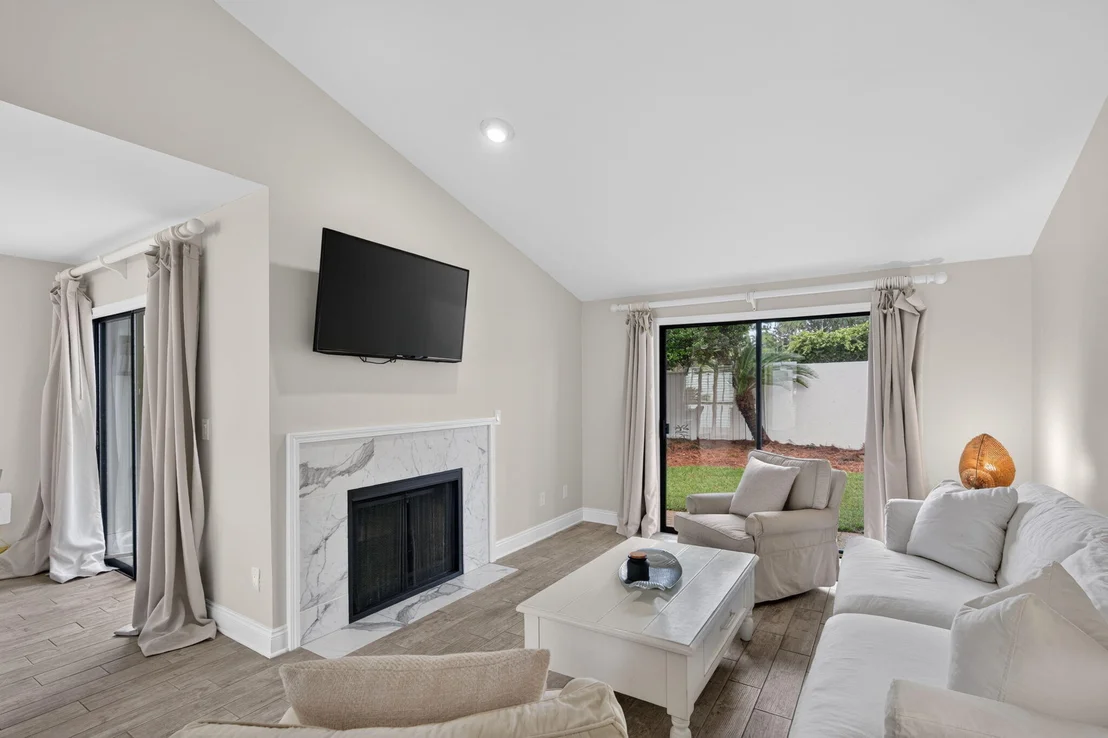 Photo of 485 W Linkside Place