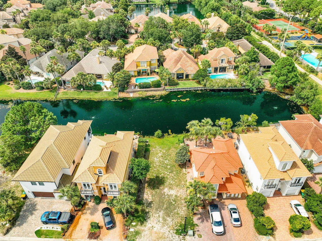 Photo of 270 Calusa Boulevard