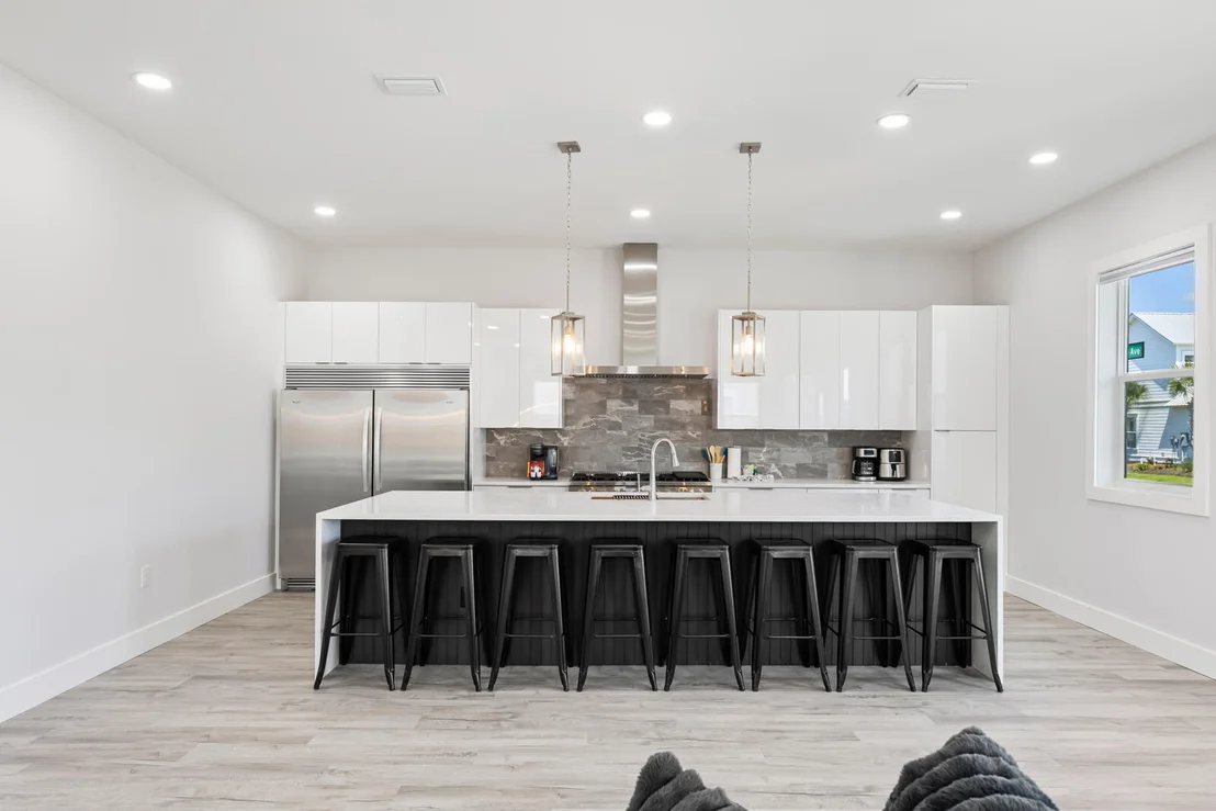 Photo of 39 Charlotte Avenue