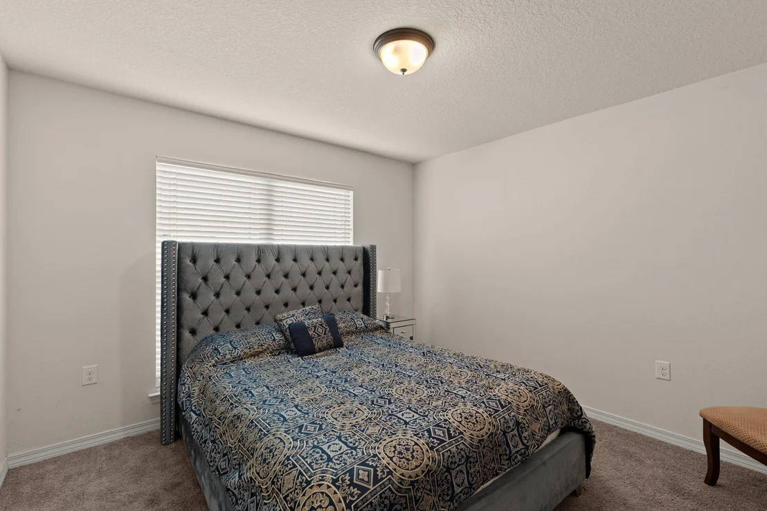 Photo of 124 Lillian Way