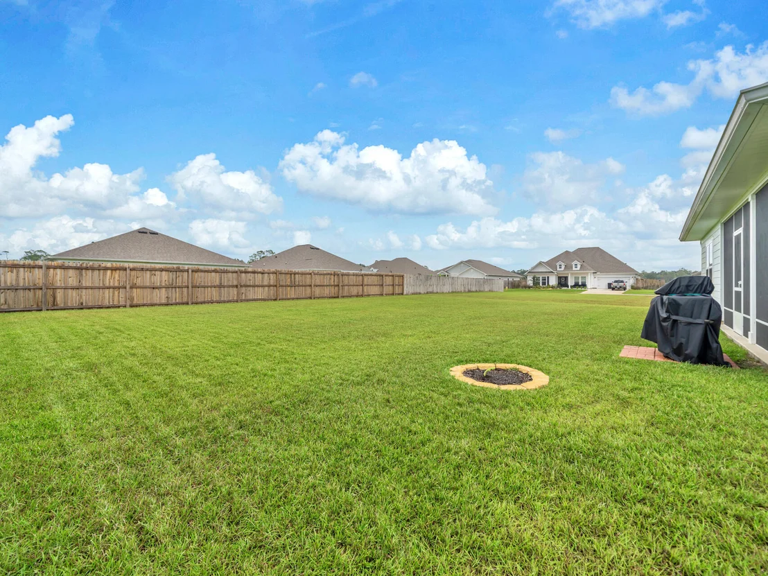 Photo of 131 W Oak Trees Lane