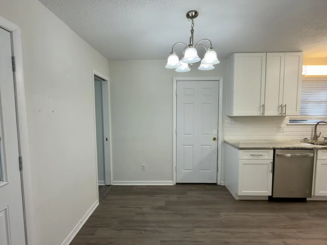 Photo of 503 Tall Pines Street