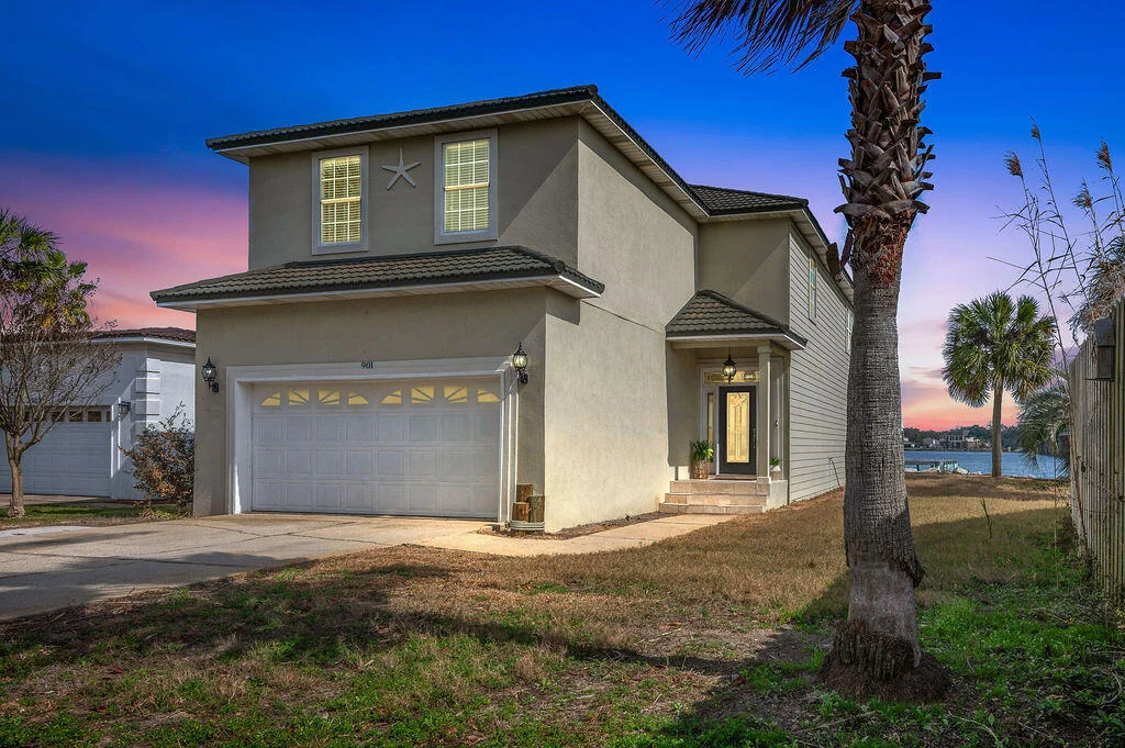 Photo of 901 Lighthouse Road