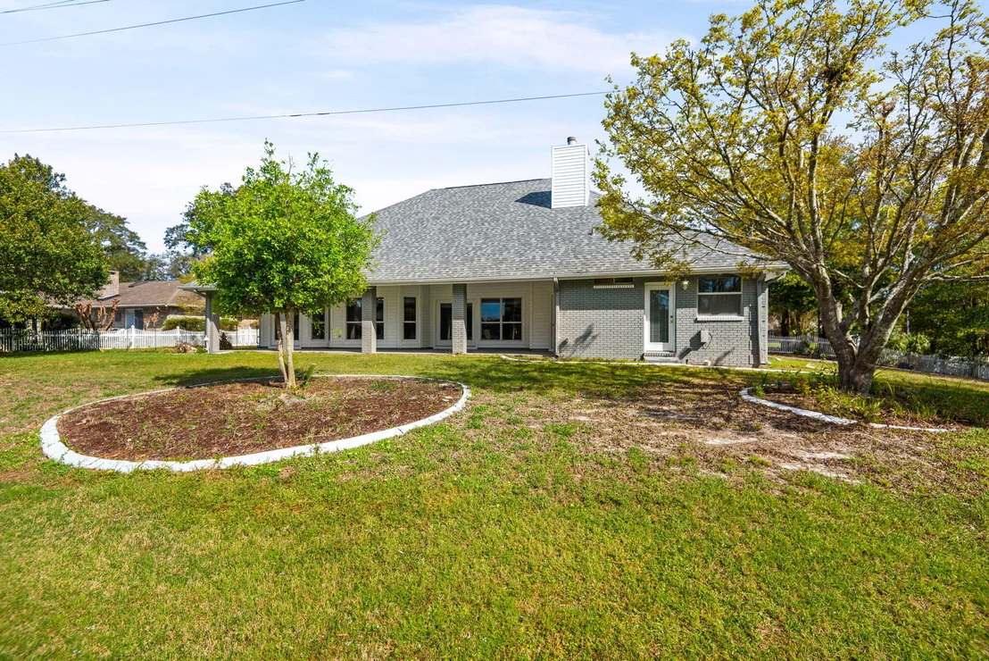 Photo of 83 Lake Lorraine Circle