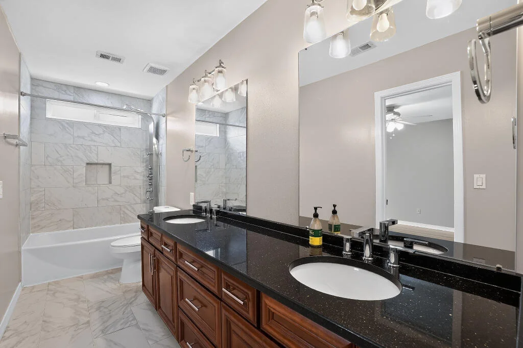Photo of 402 Sandy Ridge Circle