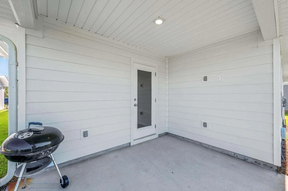 Photo of 103 Riverwalk Circle