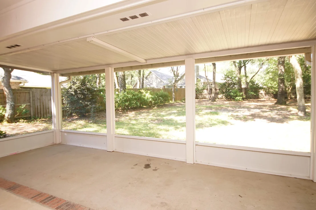 Photo of 1631 Parkside Circle