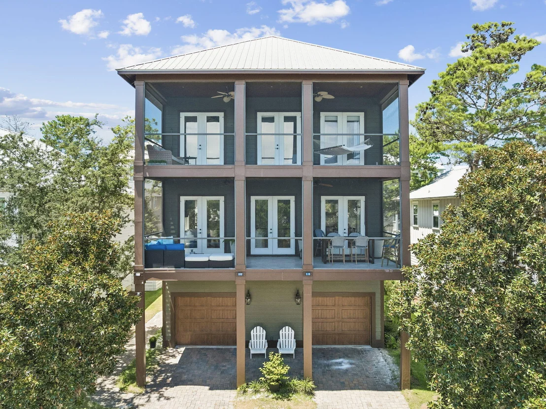 Photo of 123 Grande Pointe Drive