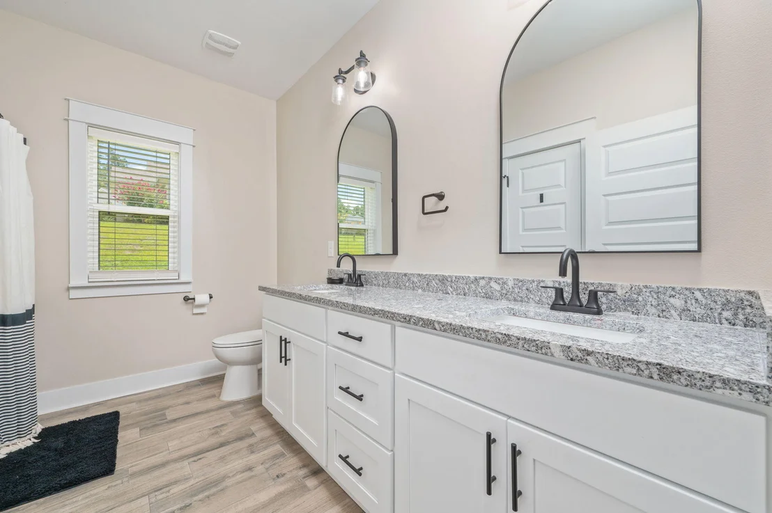 Photo of 5390 Aidan Street