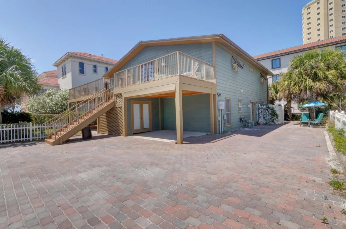 Photo of 208 Norwood Drive
