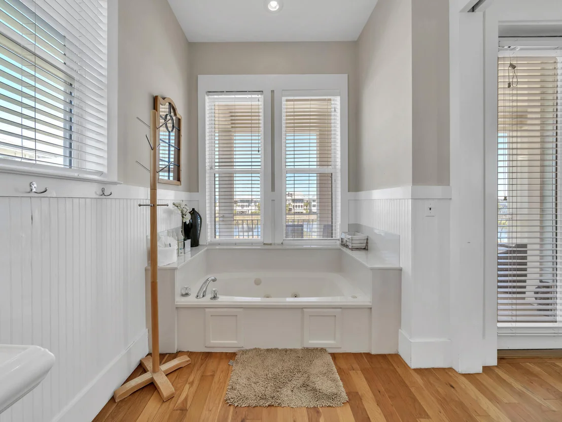 Photo of 64 Lands End Drive