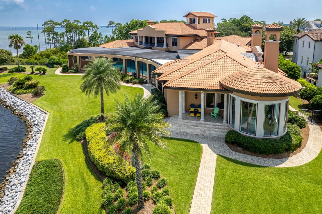 Photo of 4300 Breakwater Drive