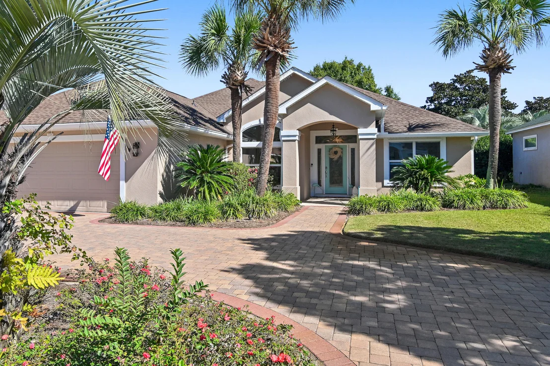 Photo of 285 Tequesta Drive