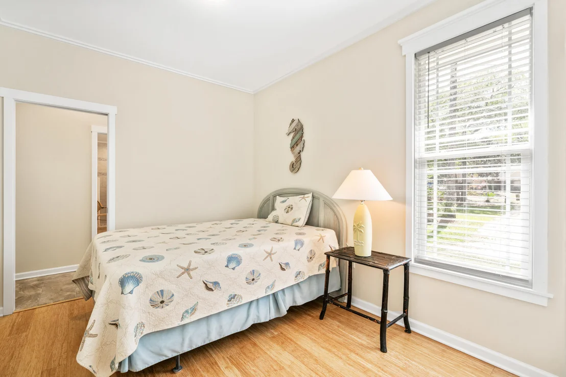 Photo of 528 Bay Grove Road