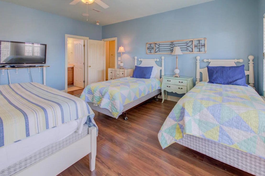 Photo of 4498 Ocean View Drive