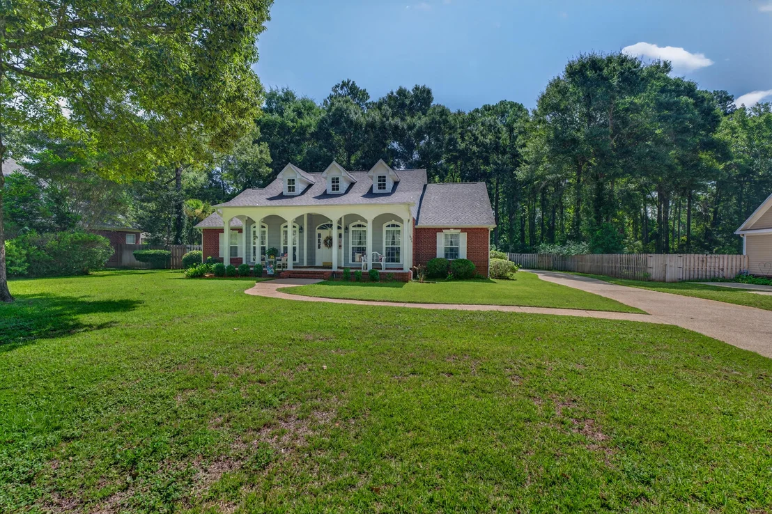 Photo of 6021 Dorchester Place