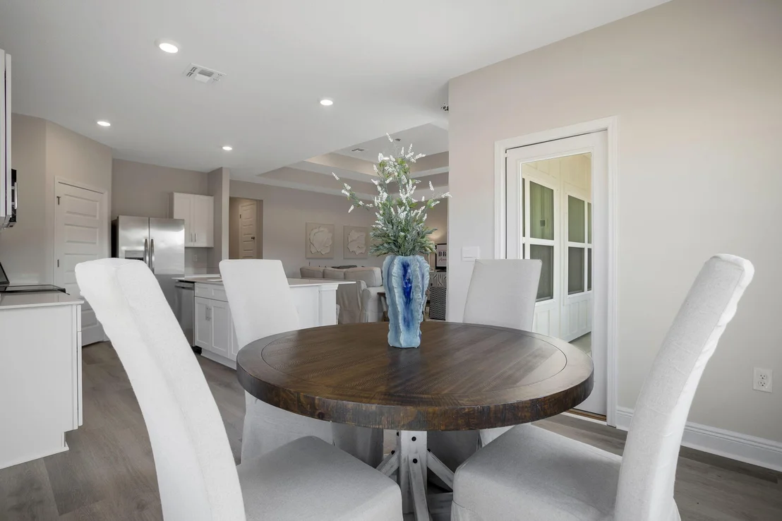 Photo of 5326 Macarthur Drive