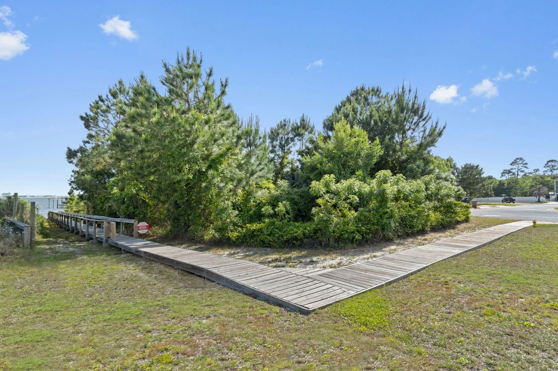 Photo of 7475 Soundshore Drive