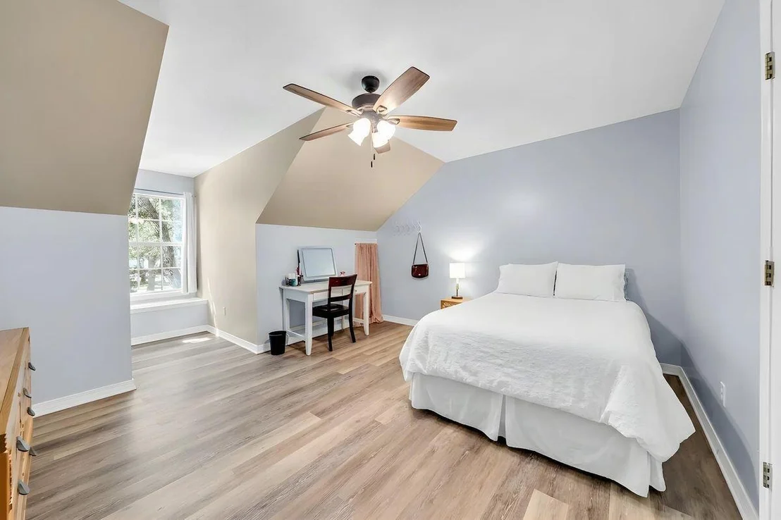 Photo of 4423 Windlake Drive