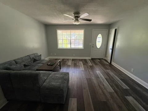 Photo of 1540 Texas Parkway