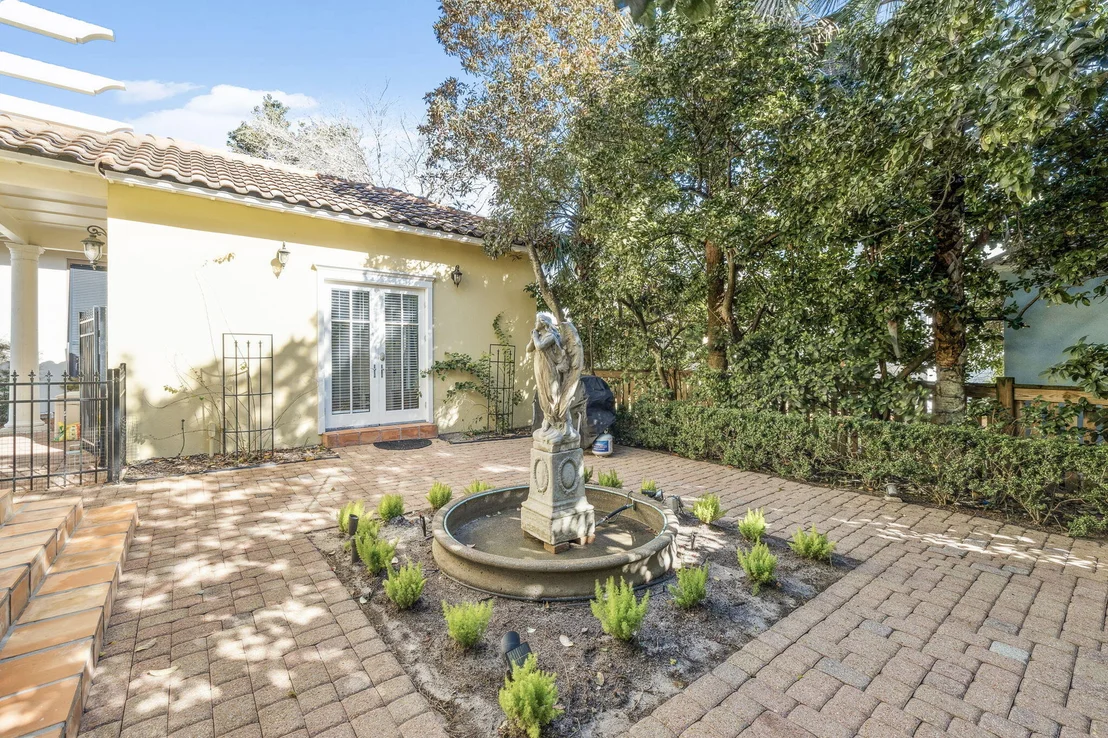 Photo of 27 Rue Martine