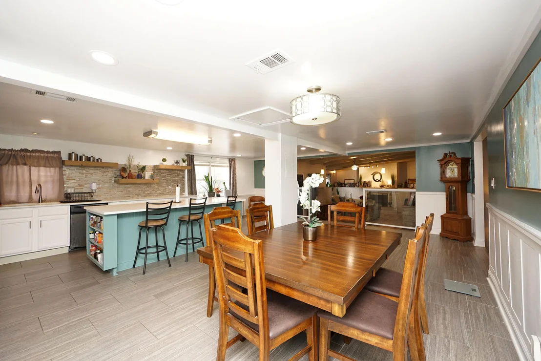 Photo of 10 NW Wright Parkway