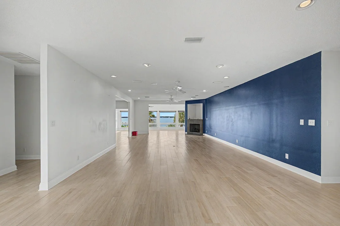 Photo of 4501 Bayside Drive