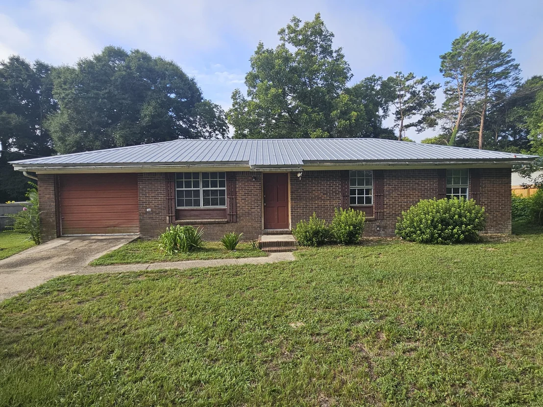 Photo of 2942 NE 2Nd Avenue
