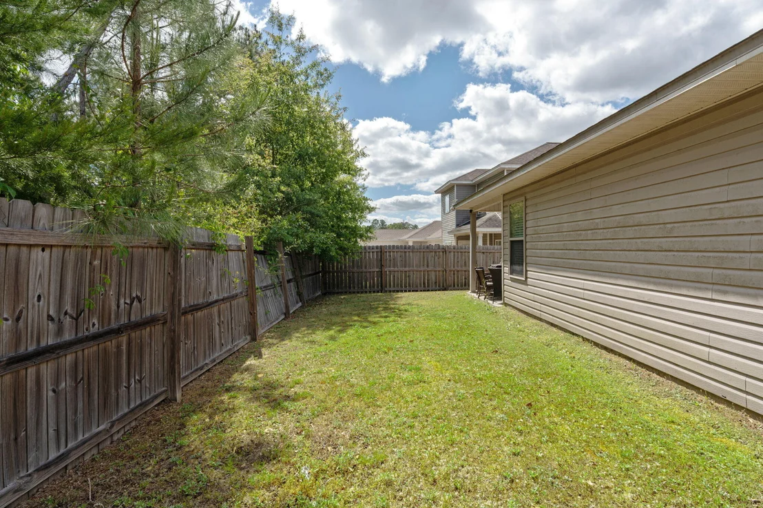 Photo of 124 Lillian Way