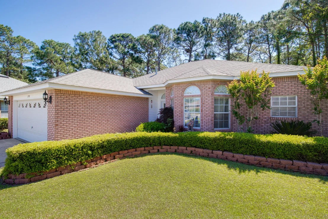 Photo of 290 Bay Tree Drive