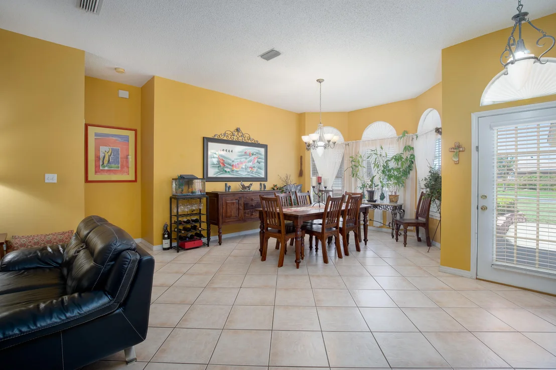 Photo of 290 Bay Tree Drive