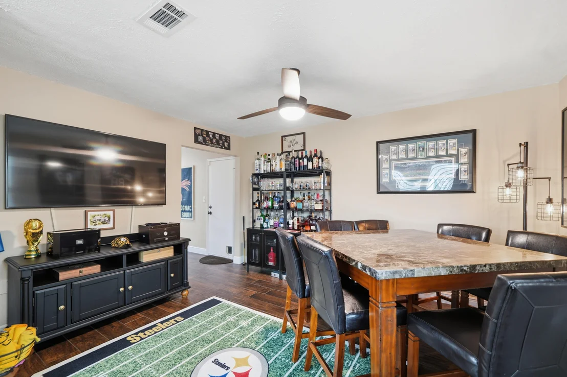Photo of 18 Pebble Beach Drive