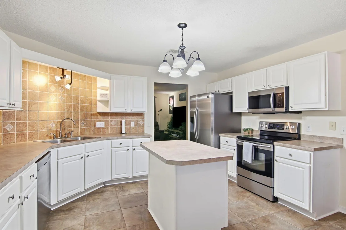 Photo of 466 Jillian Drive