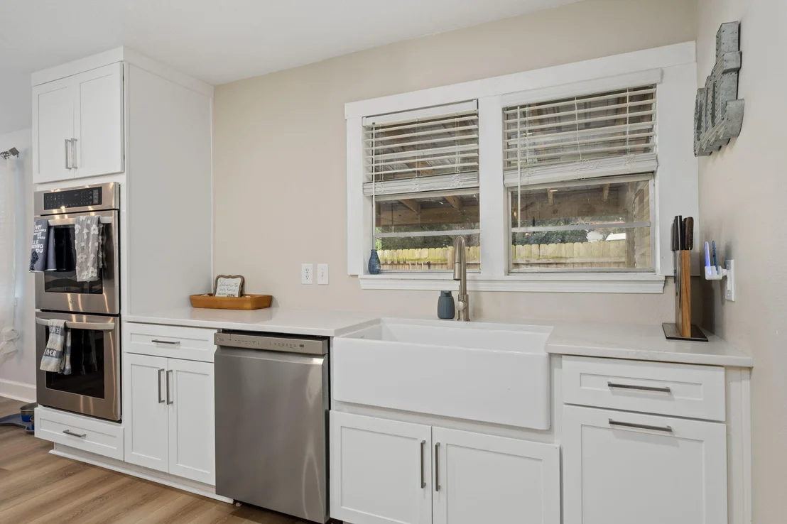 Photo of 255 Edge Avenue