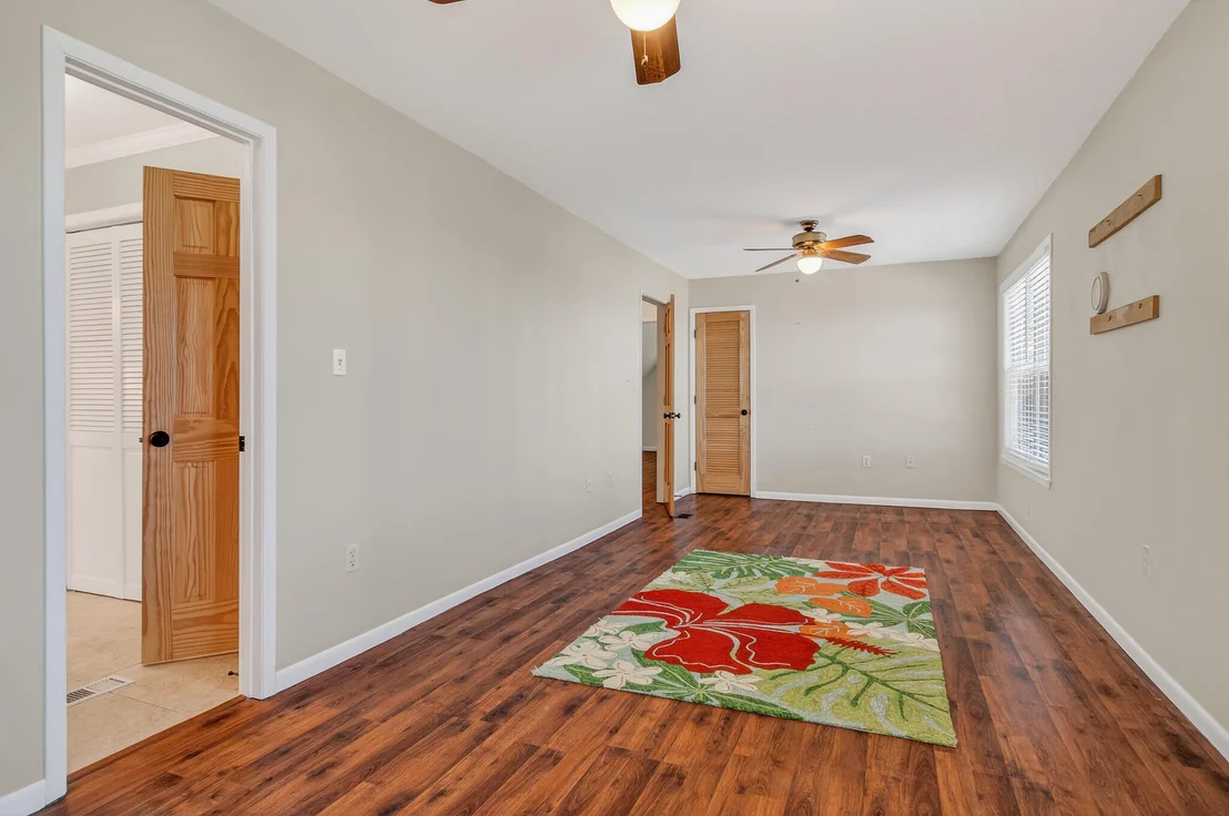 Photo of 186 Bayshore Drive