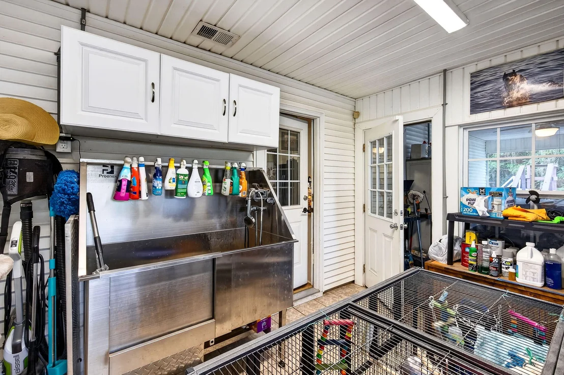 Photo of 635 Southside Drive