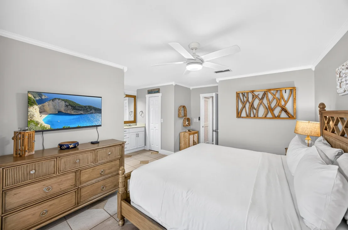 Photo of 496 Linkside Drive